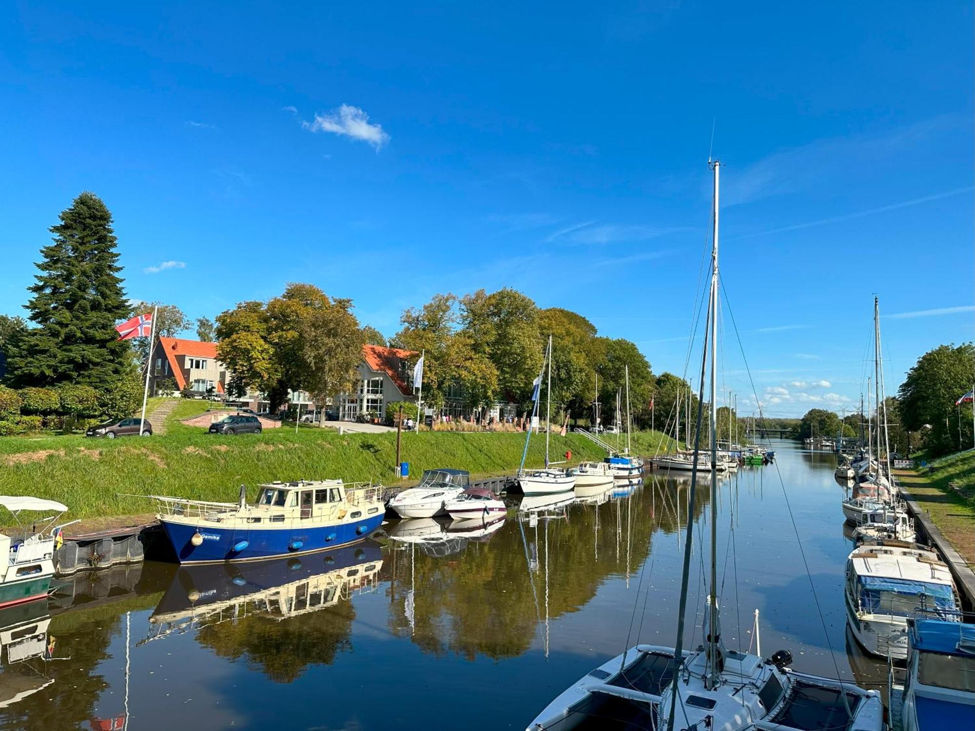 Hotel Schoene Aussicht Wilhelmshaven Exterior foto