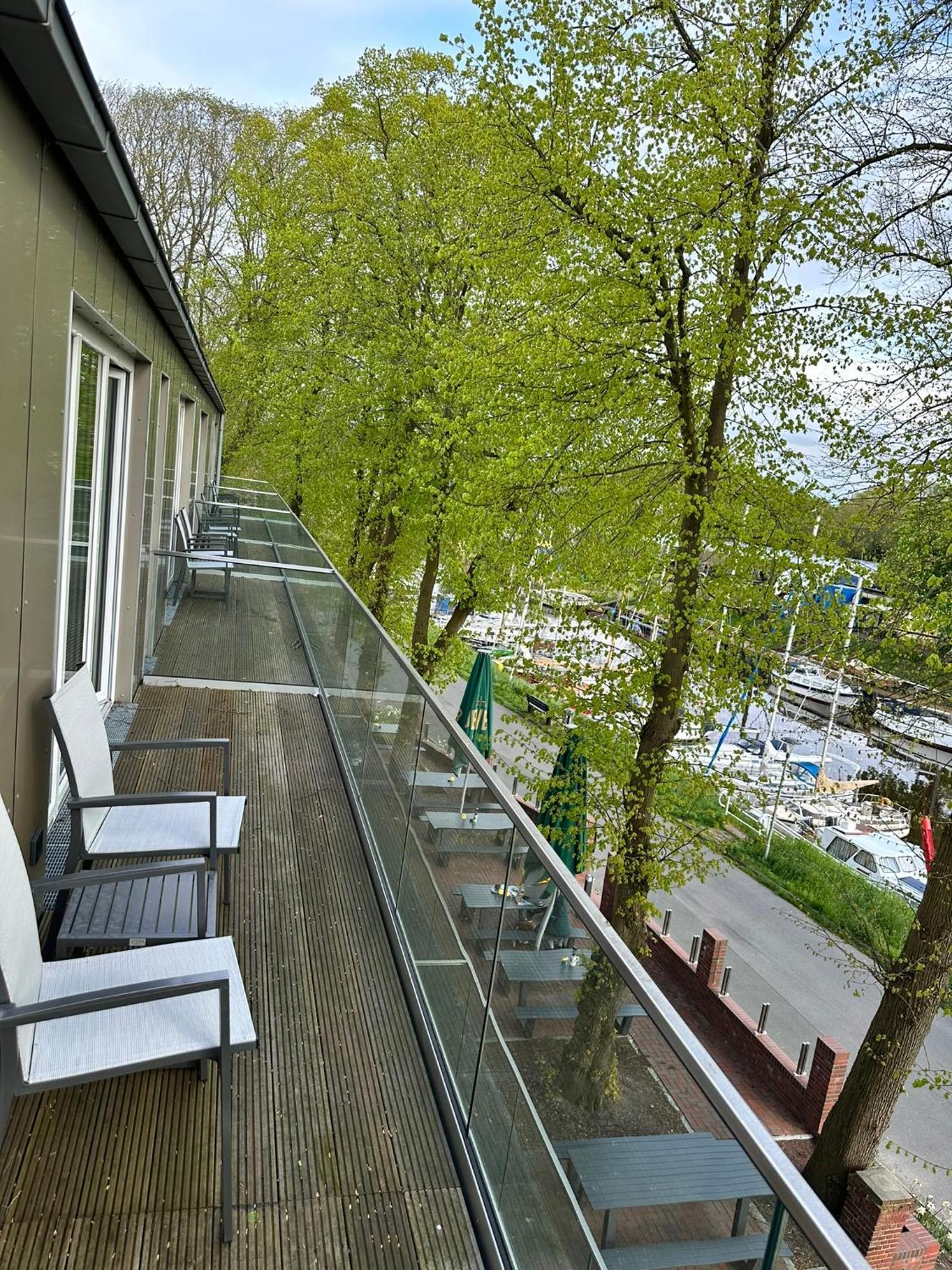 Hotel Schoene Aussicht Wilhelmshaven Exterior foto